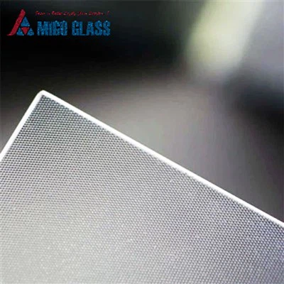 Mustriline päikeseklaas